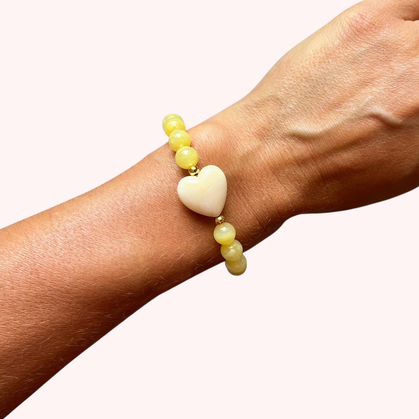 BRACELET PETIT COEUR - JAUNE/CRÈME
