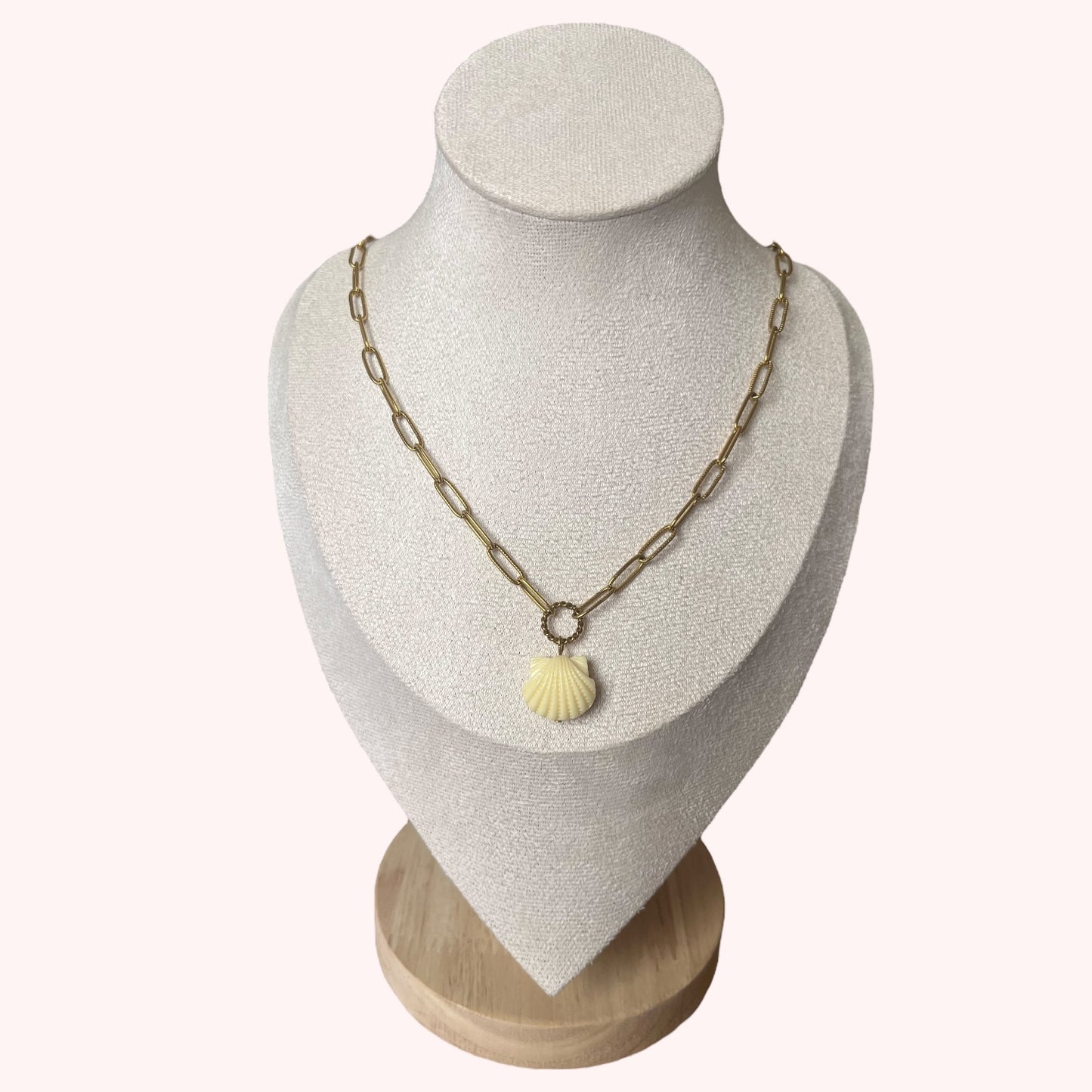 COLLIER SHELL ME MORE