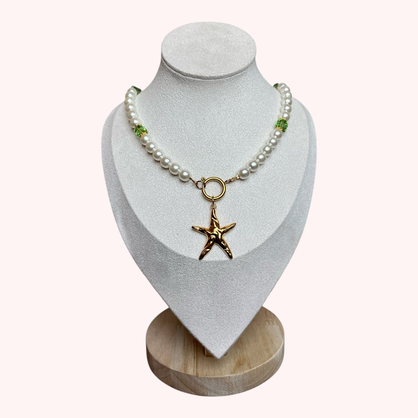 COLLIER SUR LA PLAGE