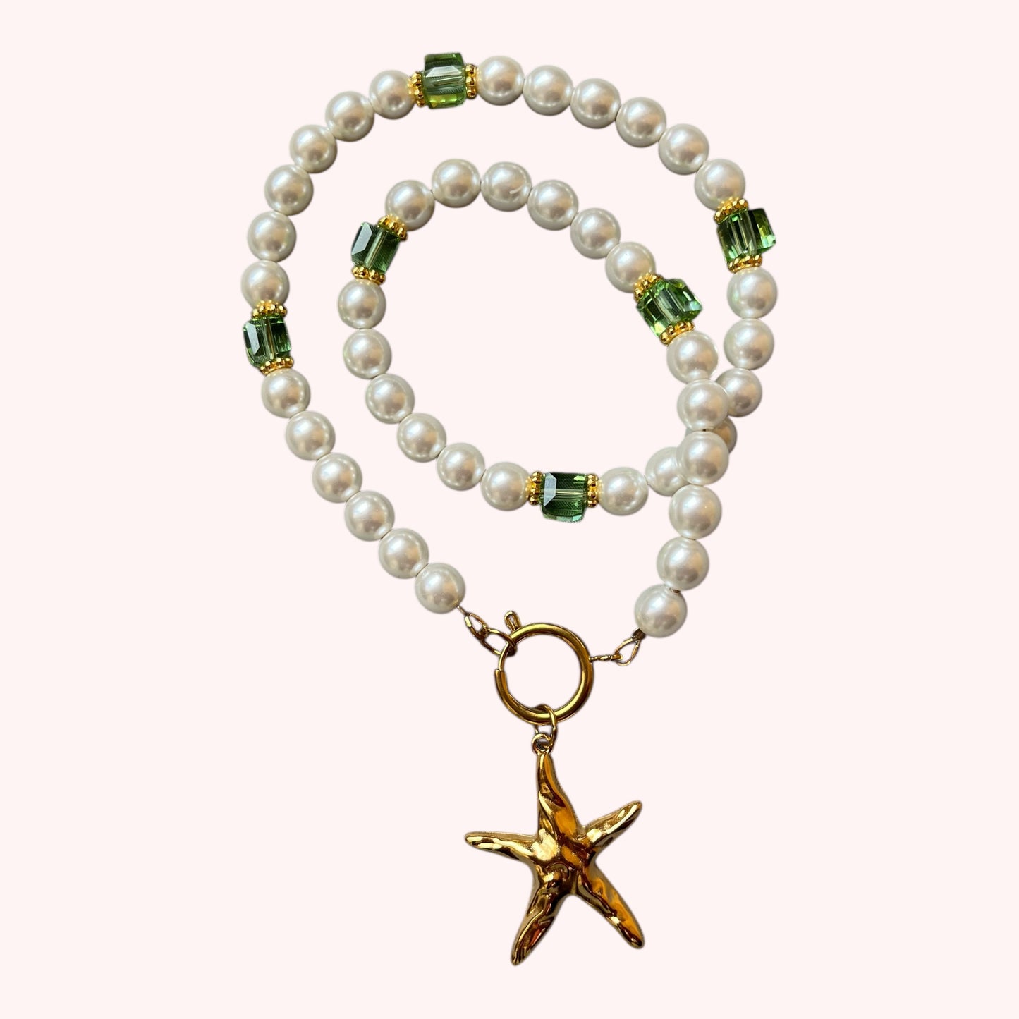 COLLIER SUR LA PLAGE