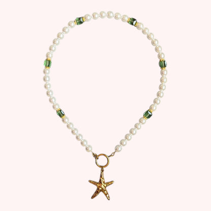 COLLIER SUR LA PLAGE